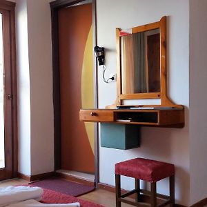 Economy Studio
